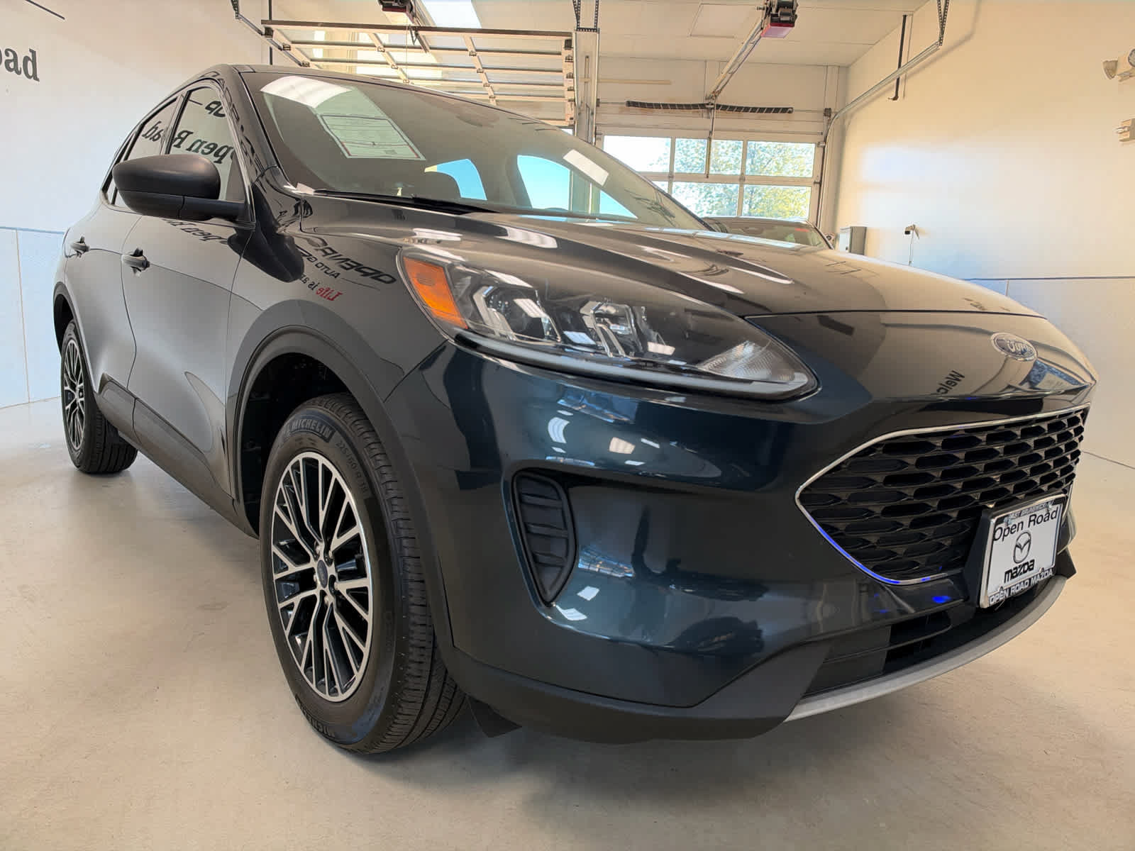 Used 2022 Ford Escape SE w/ Convenience Package FWD image 8