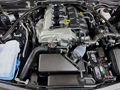 Used 2019 MAZDA MX-5 Miata RF Club w/ I-ACTIVSENSE Sport Package RWD image 35