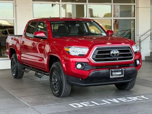 Certified 2021 Toyota Tacoma SR5 w/ Technology Package image 8