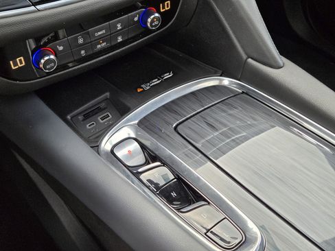 Used 2023 Buick Enclave Essence w/ Experience Buick Package image 33