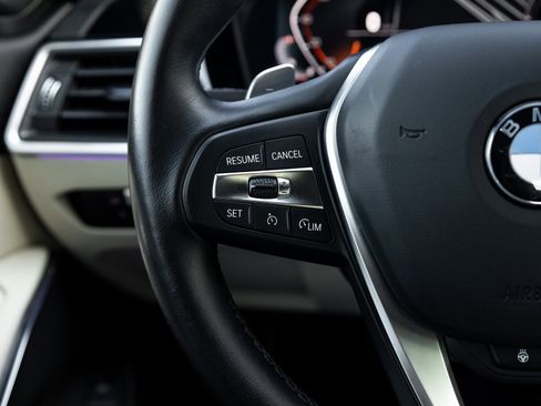 Used 2022 BMW 330i Sedan w/ Premium Package image 15