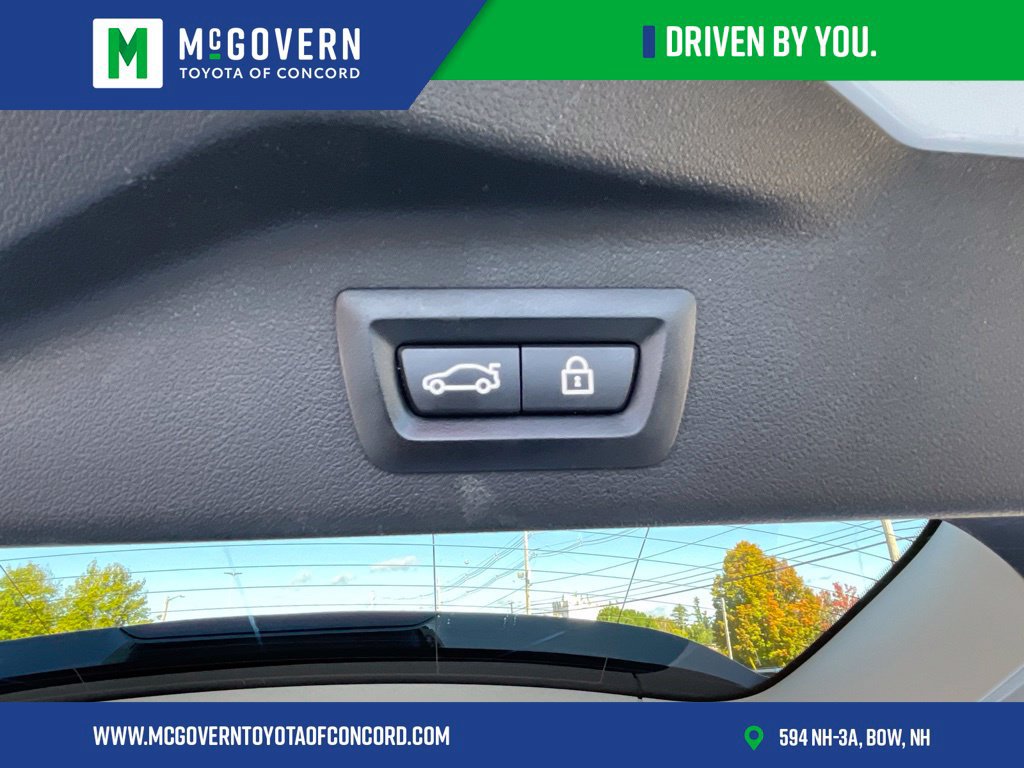 Used 2019 BMW X7 xDrive40i w/ Premium Package AWD/4WD image 25