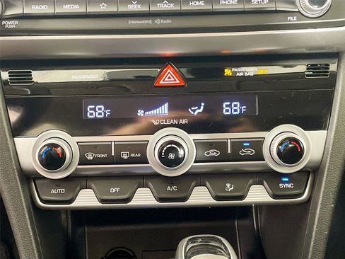 Used 2020 Hyundai Elantra SEL w/ Cargo Package (C1) image 9
