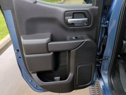 Used 2024 Chevrolet Silverado 1500 Custom image 30