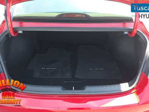 Used 2022 Hyundai Elantra SEL w/ Cargo Package FWD image 10