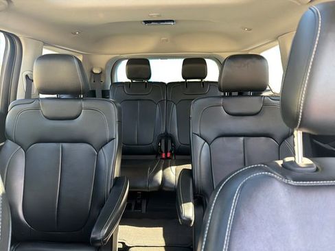 Used 2021 Jeep Grand Cherokee L Limited AWD/4WD image 15