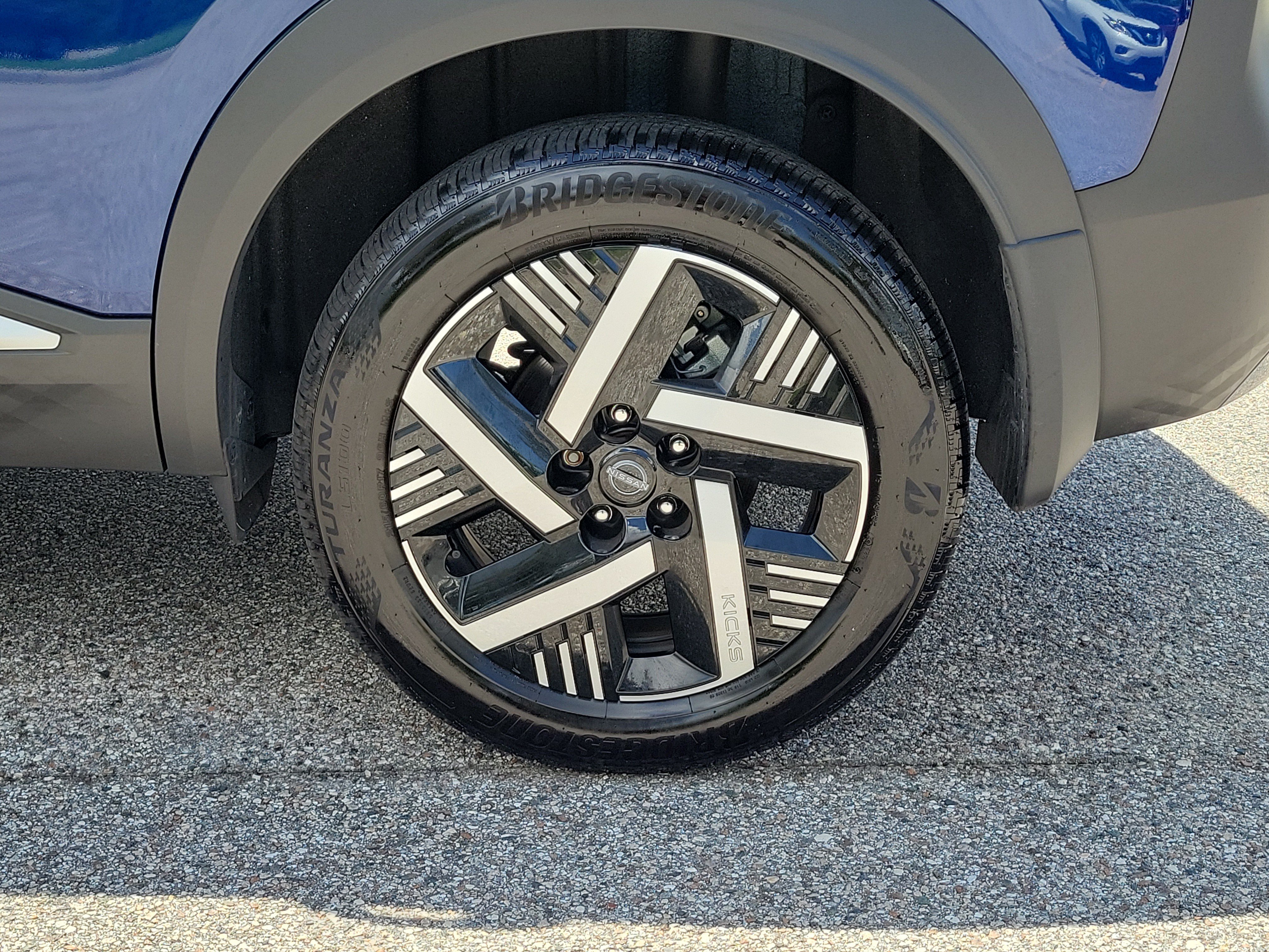 Certified 2026 Nissan Kicks SV FWD image 9