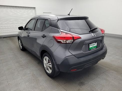 Used 2018 Nissan Kicks S image 5