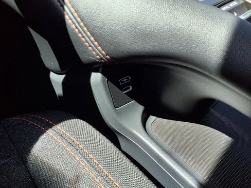 Used 2025 Honda HR-V Sport image 14