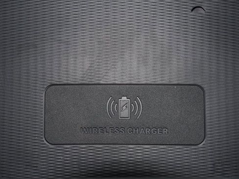 New 2025 Jeep Grand Cherokee Laredo X w/ Luxury Tech Group I image 4