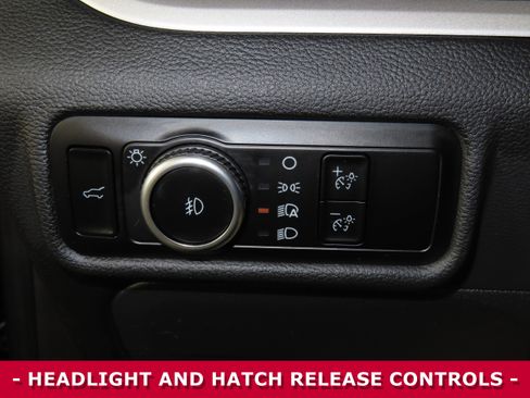 Used 2023 Ford Explorer XLT w/ Equipment Group 202A image 26