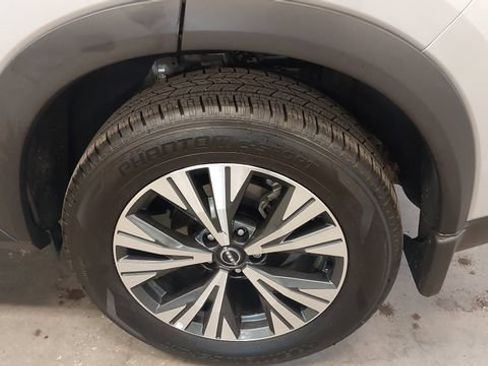 Used 2023 Nissan Rogue SV w/ SV Premium B Package AWD/4WD image 46