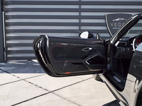 Used 2019 Porsche 911 Targa 4 GTS image 24