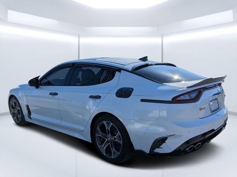 Used 2020 Kia Stinger GT-Line w/ Sun & Sound Package RWD image 5