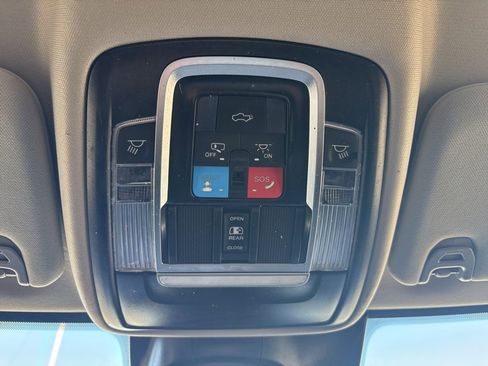 Used 2024 RAM 2500 Laramie w/ Safety Group image 28