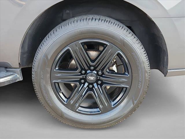 Used 2020 Ford Expedition XLT w/ Equipment Group 202A RWD image 26