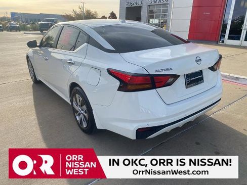 Certified 2025 Nissan Altima 2.5 S image 5