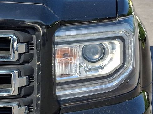 Used 2018 GMC Sierra 1500 4x4 Double Cab w/ Elevation Edition image 12