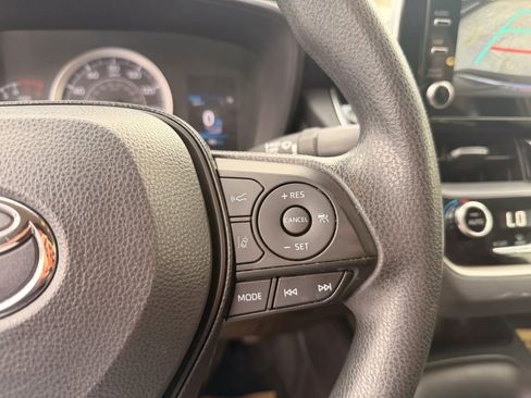 Used 2020 Toyota Corolla LE FWD image 20