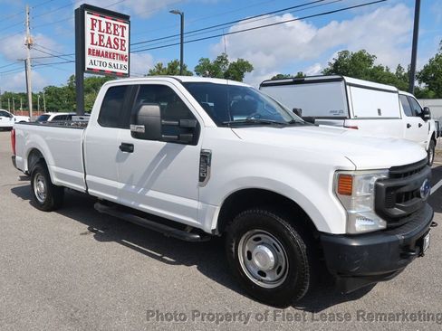 Used 2020 Ford F250 XL w/ Power Equipment Group RWD image 7