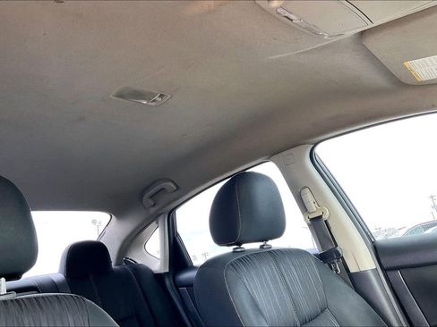 Used 2018 Nissan Sentra SV FWD image 28