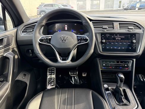 Used 2024 Volkswagen Tiguan SE R-Line AWD/4WD image 13