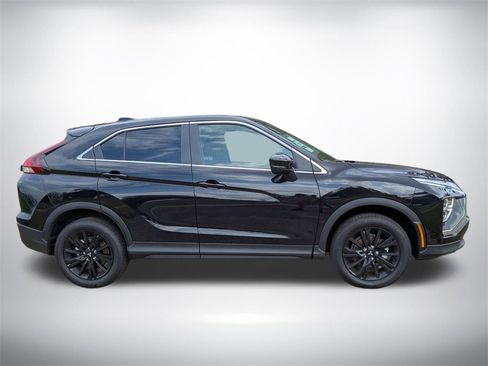 New 2026 Mitsubishi Eclipse Cross LE image 3