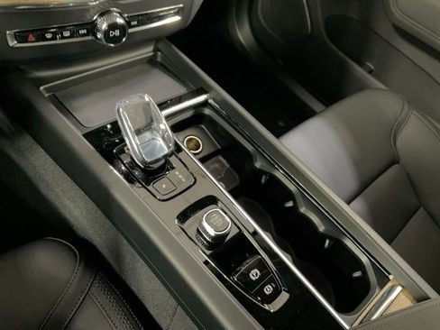 New 2026 Volvo XC60 B5 Plus w/ Protection Package Premier image 14