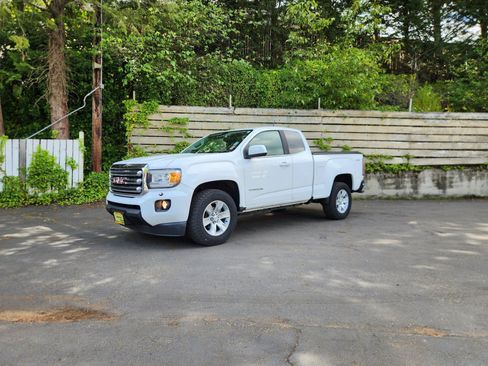 Used 2016 GMC Canyon SLE AWD/4WD image 10