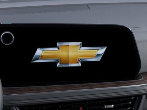 New 2026 Chevrolet Suburban Premier w/ Sun And Tow Package AWD/4WD image 20