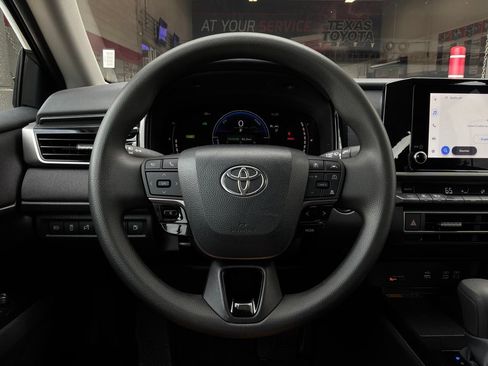 Used 2026 Toyota Camry LE FWD image 34