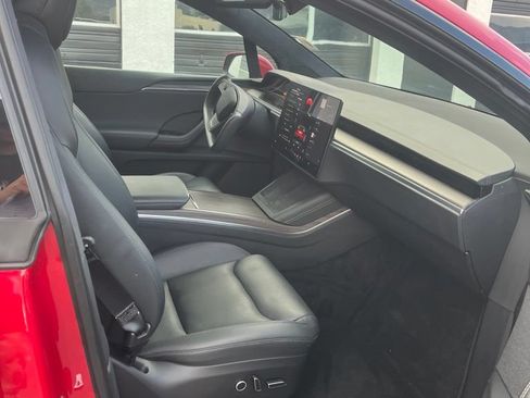 Used 2023 Tesla Model X AWD/4WD image 5