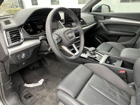 Used 2024 Audi Q5 2.0T Premium w/ Summer of Audi Package image 17