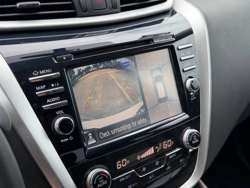 Used 2016 Nissan Murano SL w/ SL Technology Package FWD image 21