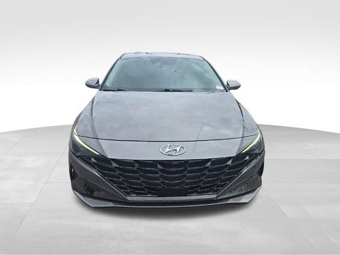 Used 2021 Hyundai Elantra Limited image 8