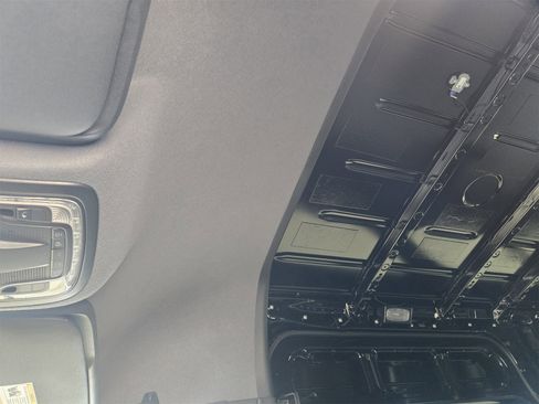 Used 2024 Mercedes-Benz Sprinter 3500 image 20