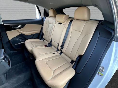 Used 2019 Audi Q8 Premium Plus w/ Premium Plus AWD/4WD image 10