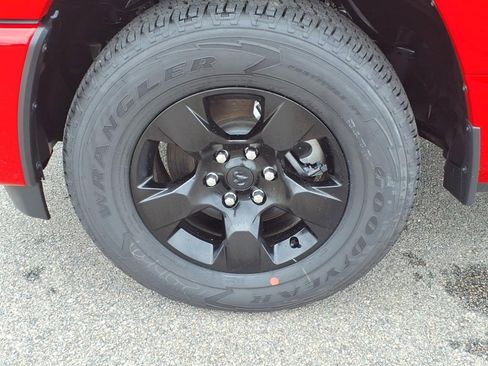 New 2025 RAM 1500 Tradesman w/ Night Edition image 13