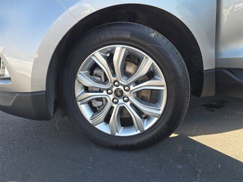 Certified 2024 Ford Edge Titanium image 27