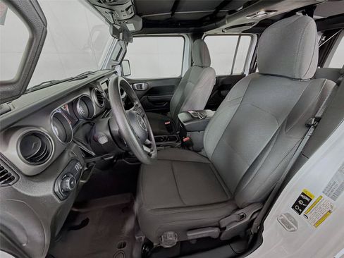 Used 2023 Jeep Wrangler Unlimited Sport AWD/4WD image 2
