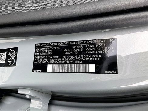 New 2026 Volvo XC60 B5 Ultra w/ Protection Package Premier image 8