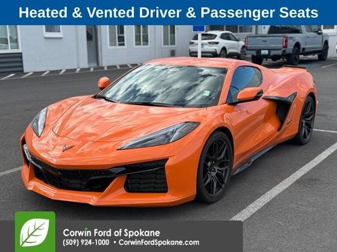 Used 2024 Chevrolet Corvette Z06 RWD image 8