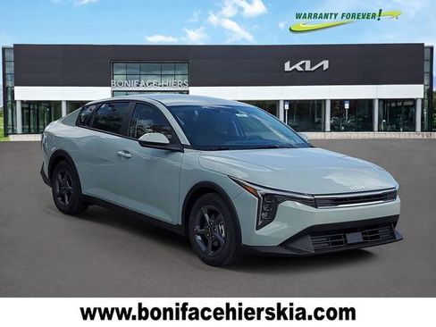 New 2026 Kia K4 FWD image 1