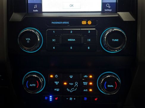 Used 2021 Ford F250 Lariat w/ Lariat Ultimate Package AWD/4WD image 7