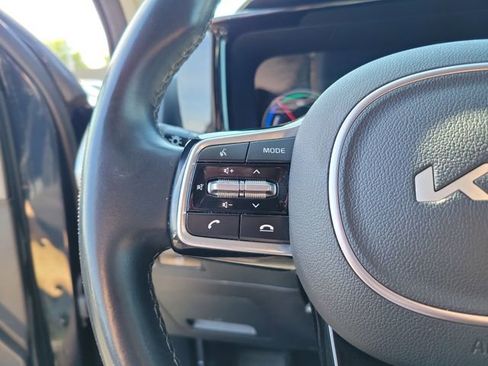 Certified 2023 Kia Sorento EX AWD/4WD image 18
