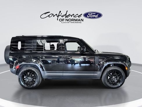 Used 2025 Land Rover Defender 110 S AWD/4WD image 10