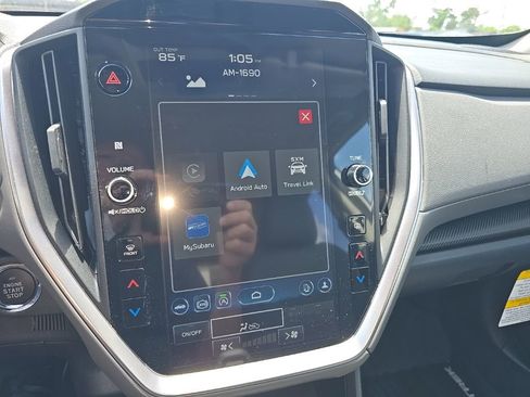 Used 2024 Subaru Crosstrek 2.0i Premium image 18