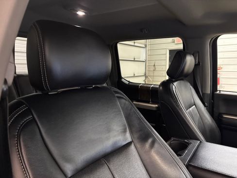 Used 2019 Ford F150 Lariat image 26