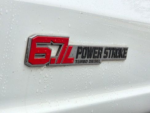 Used 2024 Ford F350 XLT image 7