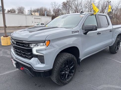 Used 2024 Chevrolet Silverado 1500 LT Trail Boss w/ Convenience Package II AWD/4WD image 11